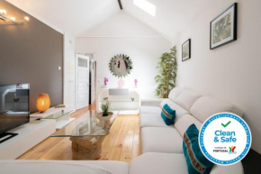 Elegant Modern Flat with Netflix - Ribeira